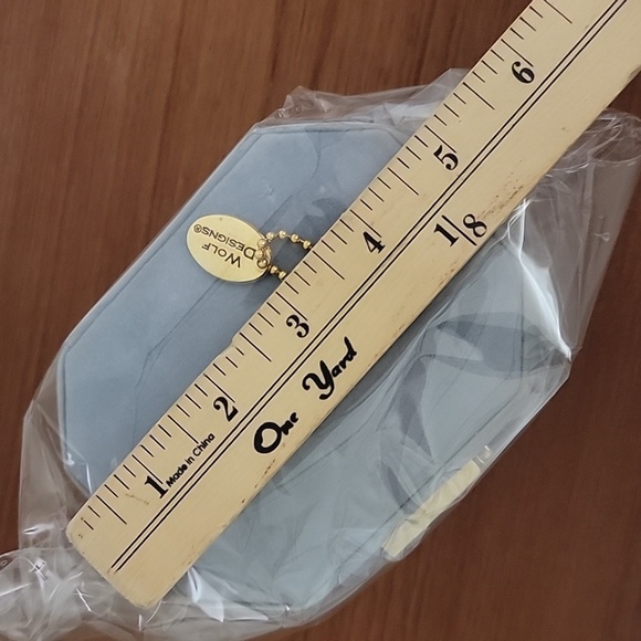 WOLF Designs Velvet Travel Jewelry Box - Picture 10 of 11